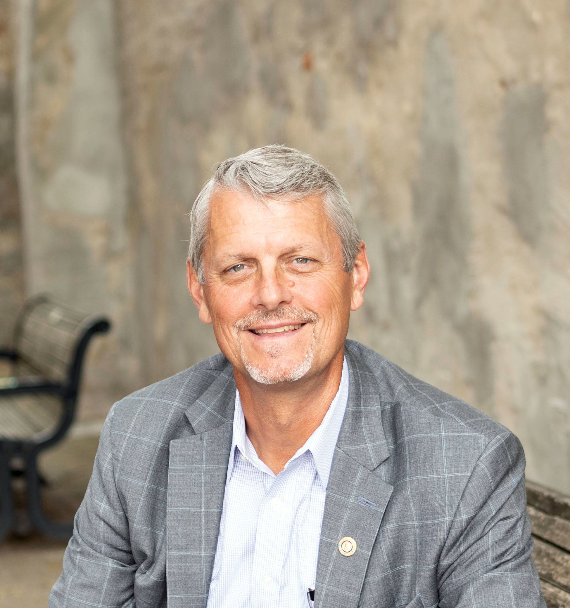 Caerusnet referral group in Michigan member Tom